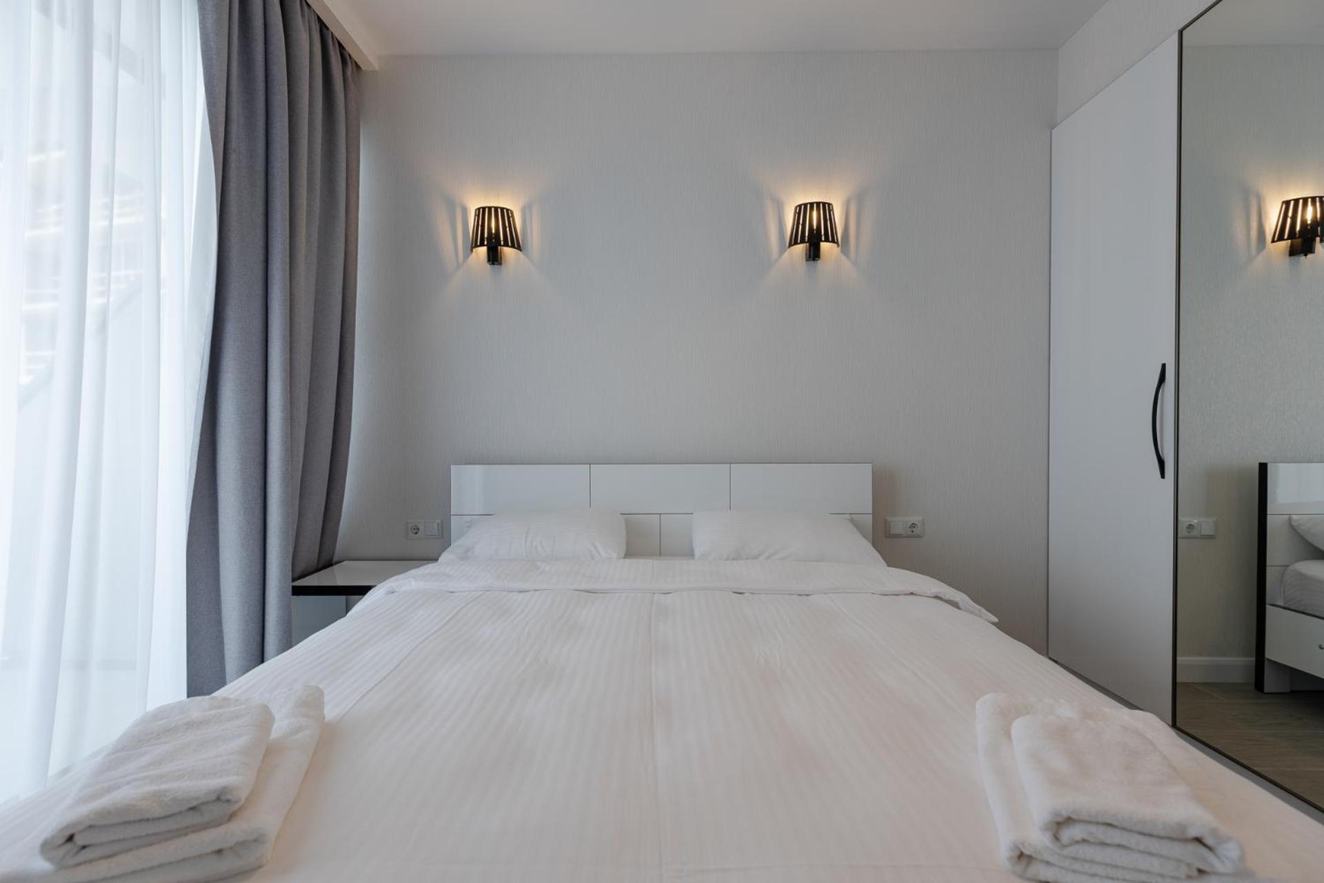 The Spot Apartments - Orbi Beach Tower Batoemi Buitenkant foto