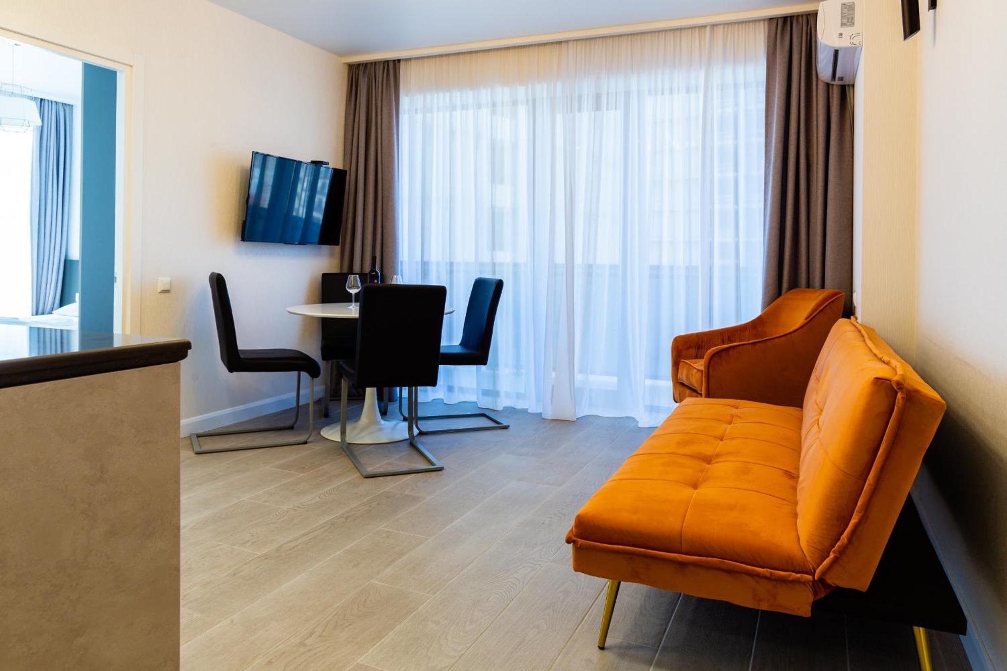 The Spot Apartments - Orbi Beach Tower Batoemi Buitenkant foto