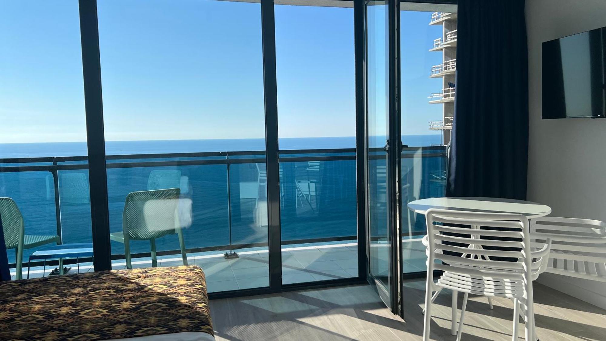 The Spot Apartments - Orbi Beach Tower Batoemi Buitenkant foto