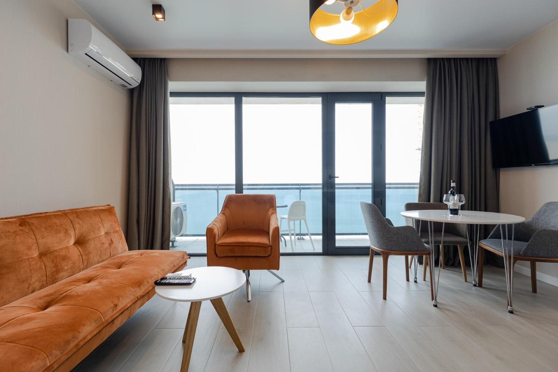 The Spot Apartments - Orbi Beach Tower Batoemi Buitenkant foto